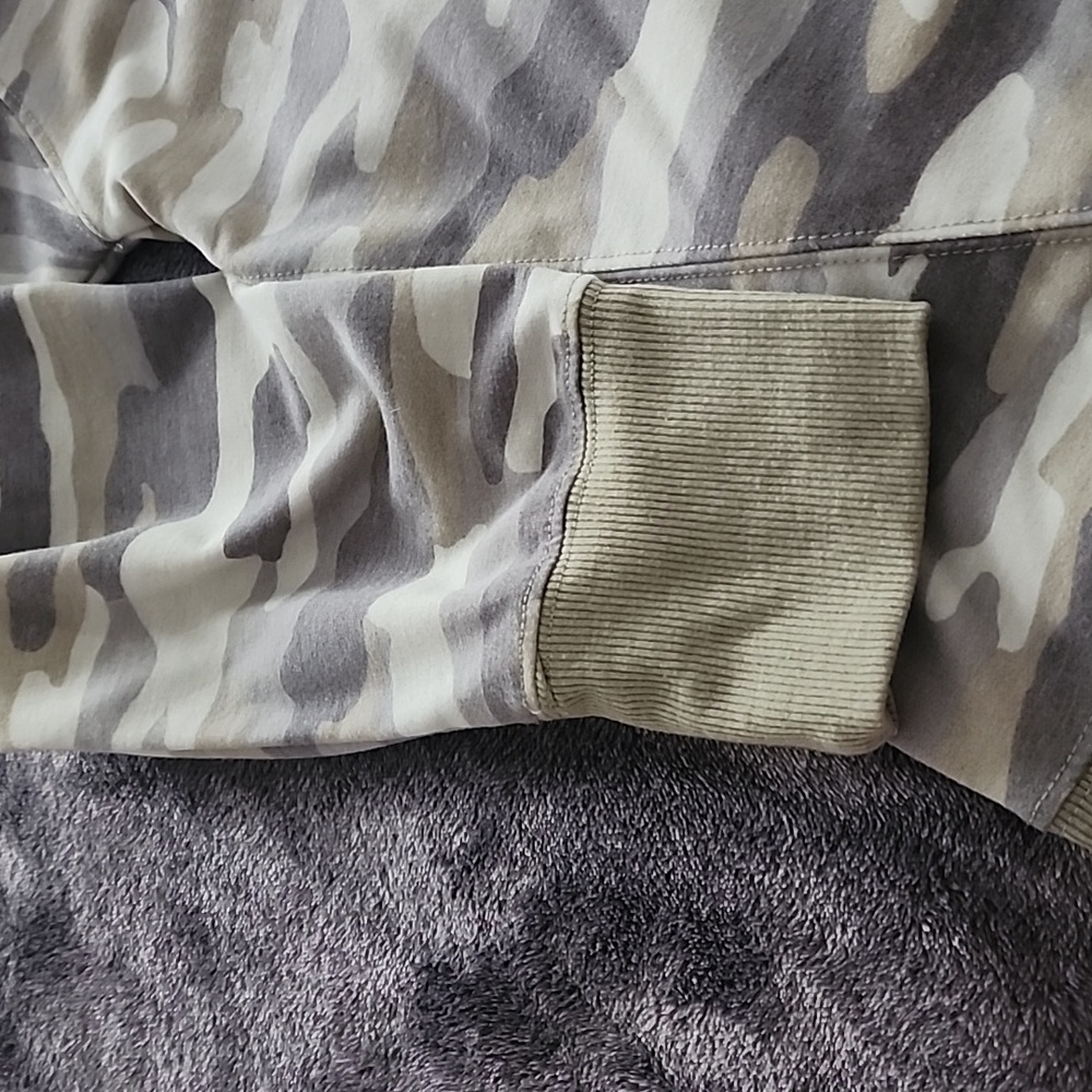 Women's C&C California Olive Green Camo Long Sleeve Shirt - Picture 3 of 5